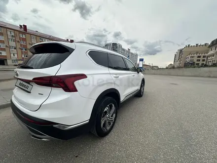 Hyundai Santa Fe 2021 года за 11 300 000 тг. в Актобе – фото 3