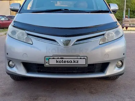 Toyota Estima 2011 года за 9 000 000 тг. в Павлодар