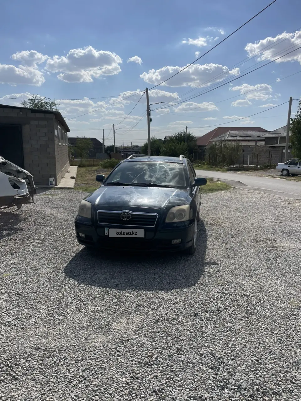 Toyota Avensis, 2004