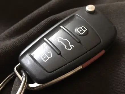 Оригинальный ключ от Audi Q7 за 10 000 тг. в Алматы