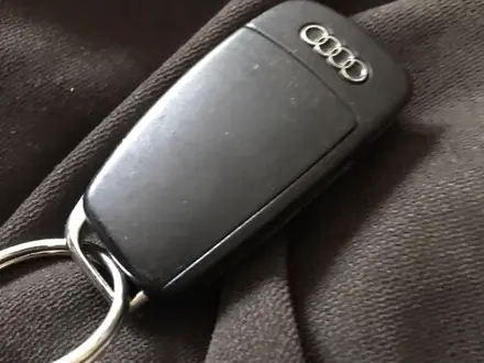 Оригинальный ключ от Audi Q7 за 10 000 тг. в Алматы – фото 2