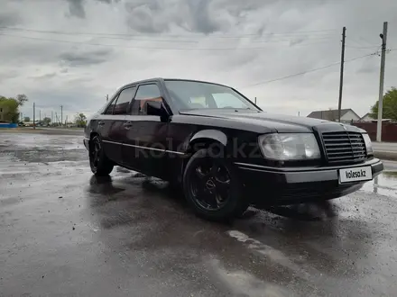 Mercedes-Benz E 300 1988 года за 1 500 000 тг. в Уштобе – фото 2