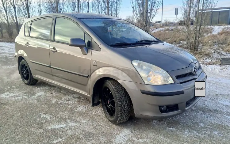 Toyota Corolla Verso 2004 годаfor4 950 000 тг. в Актобе