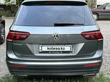 Volkswagen Tiguan 2020 года за 14 500 000 тг. в Алматы – фото 2