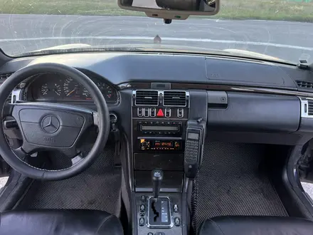 Mercedes-Benz E 280 1996 года за 2 600 000 тг. в Караганда – фото 15