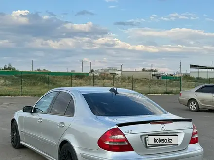 Mercedes-Benz E 320 2002 года за 4 500 000 тг. в Уральск – фото 5