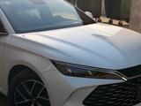 BYD Qin L DM-i 2024 годаүшін9 300 000 тг. в Алматы – фото 2