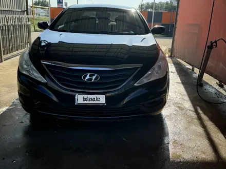 Hyundai Sonata 2011 года за 3 500 000 тг. в Уральск – фото 4