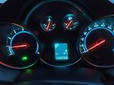 Chevrolet Cruze 2013 года за 3 600 000 тг. в Астана – фото 2