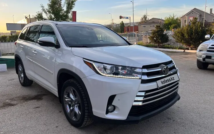 Toyota Highlander 2017 годаүшін17 500 000 тг. в Астана