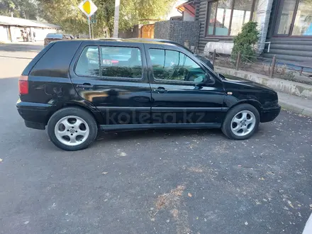 Volkswagen Golf 1996 года за 1 800 000 тг. в Алматы – фото 4