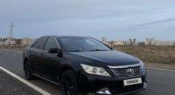 Toyota Camry 2014 года за 8 900 000 тг. в Астана – фото 2