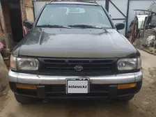 Nissan Pathfinder, 1995