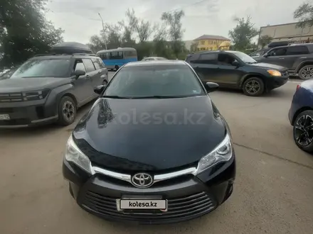 Toyota Camry 2015 года за 7 600 000 тг. в Жанаозен – фото 2