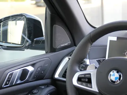 BMW X5 XDrive 40i 2026 года за 68 613 184 тг. в Экибастуз – фото 12