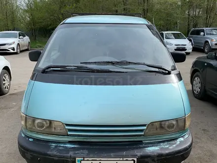 Toyota Previa 1995 года за 2 500 000 тг. в Караганда