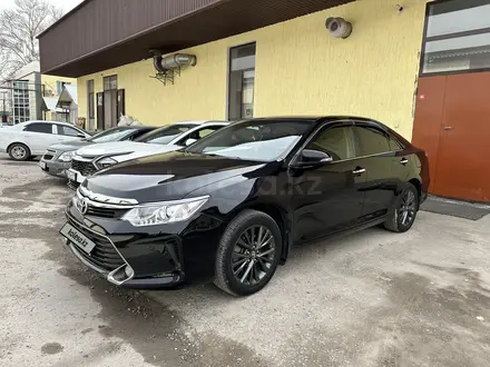 Toyota Camry 2016 года за 11 500 000 тг. в Шымкент