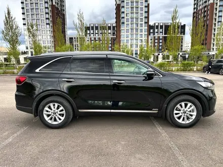 Kia Sorento 2019 года за 11 800 000 тг. в Астана – фото 4