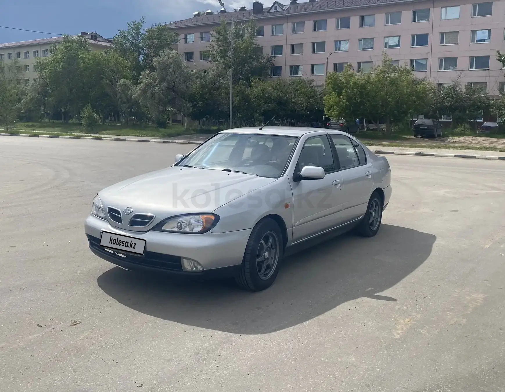 Nissan Primera, 2001