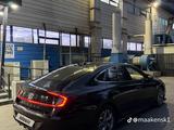 Hyundai Sonata 2022 годаүшін10 500 000 тг. в Алматы – фото 5