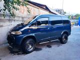 Mitsubishi Delica 1995 годаfor5 550 000 тг. в Алматы – фото 2