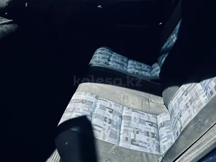 Mercedes-Benz C 180 1997 года за 300 000 тг. в Семей – фото 3