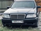 Mercedes-Benz C 180 1997 года за 300 000 тг. в Семей