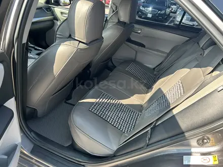 Toyota Camry 2017 года за 8 051 000 тг. в Алматы – фото 11