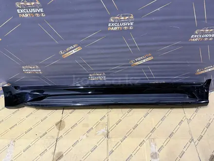 Левый порог в сборе бу оригинал LX570 2015-2021 за 250 000 тг. в Алматы
