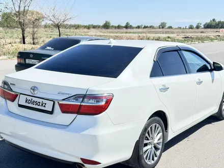 Toyota Camry 2016 года за 9 800 000 тг. в Алматы – фото 4