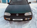 Volkswagen Golf 1995 годаfor1 500 000 тг. в Астана