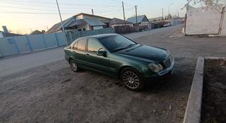 Mercedes-Benz C 200 2002 года за 2 800 000 тг. в Караганда