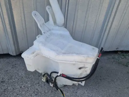 Бочок омывателя на Suzuki Grant Vitara за 20 000 тг. в Алматы