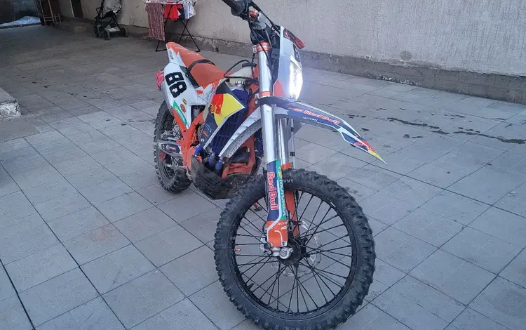 Kews  Avantis Enduro PRO 300 2025 года за 980 000 тг. в Алматы