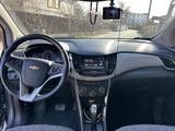 Chevrolet Tracker 2020 года за 9 500 000 тг. в Атырау – фото 2