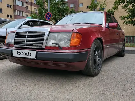 Mercedes-Benz E 320 1993 года за 3 500 000 тг. в Алматы