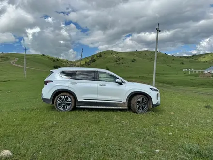Hyundai Santa Fe 2019 года за 13 500 000 тг. в Шымкент