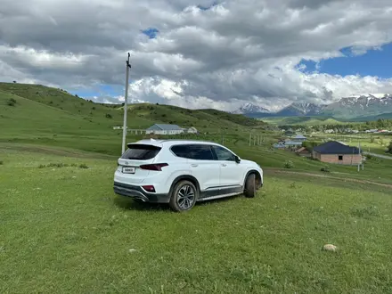 Hyundai Santa Fe 2019 года за 13 500 000 тг. в Шымкент – фото 2
