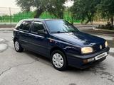 Volkswagen Golf 1995 года за 1 400 000 тг. в Шымкент