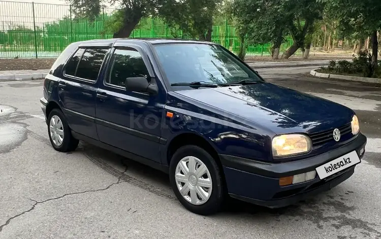 Volkswagen Golf 1995 года за 1 400 000 тг. в Шымкент