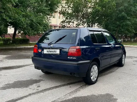 Volkswagen Golf 1995 года за 1 400 000 тг. в Шымкент – фото 5