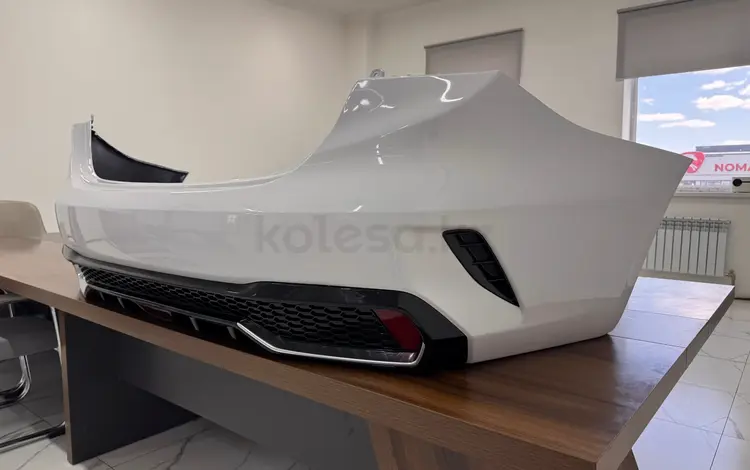 Задний бампер белый в сборе Kia K3үшін5 000 тг. в Астана
