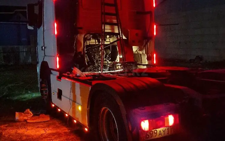 Volvo  FH 2004 года за 22 000 000 тг. в Шымкент