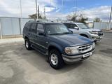 Ford Explorer 2001 года за 2 500 000 тг. в Атырау