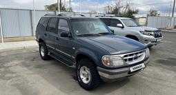 Ford Explorer 2001 года за 2 500 000 тг. в Атырау