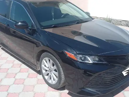 Toyota Camry 2019 года за 9 500 000 тг. в Актобе – фото 7