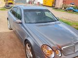 Mercedes-Benz E 320 2004 годаүшін5 500 000 тг. в Актобе – фото 2