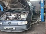 Volkswagen Passat 1991 годаfor1 500 000 тг. в Алматы – фото 2