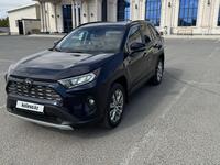 Toyota RAV4 2021 годаfor16 000 000 тг. в Актау