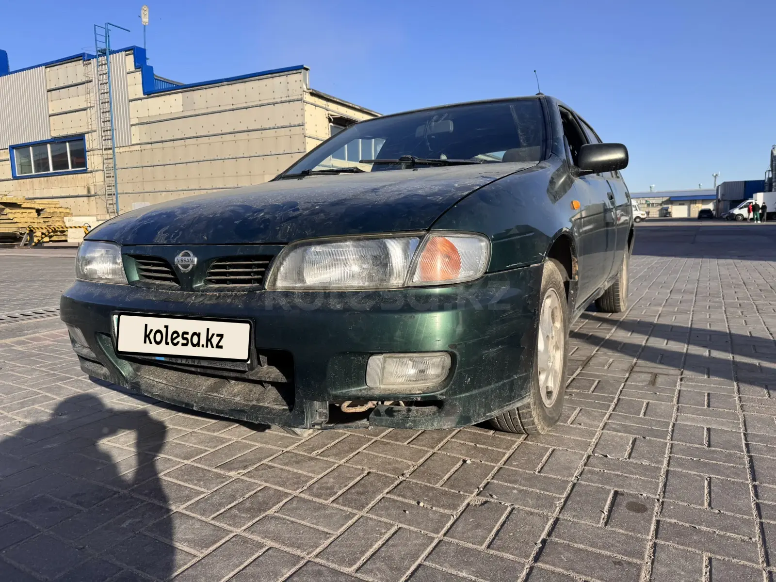 Nissan Almera, 1995